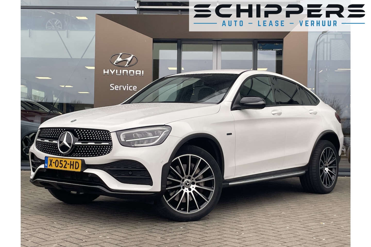 Mercedes-Benz GLC-klasse Coupé - 300e 4MATIC Business Solution AMG Voorstoelen verwarmd | Navigatie | Achteruitrijcamera | - AutoWereld.nl