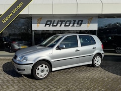 Volkswagen Polo - 1.4 16v