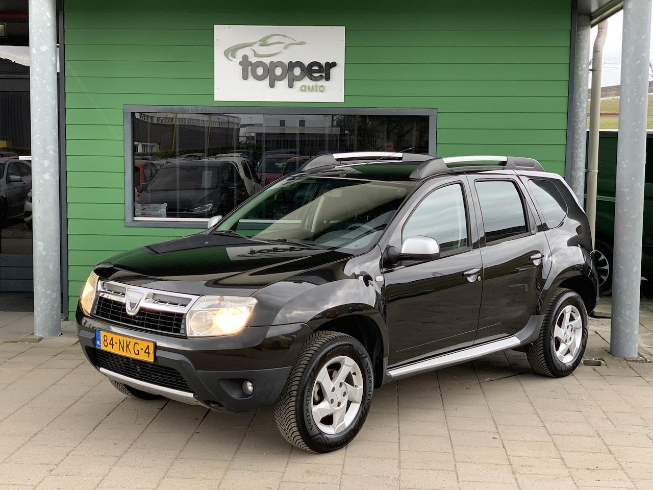 Dacia Duster - 1.6 Lauréate 2wd | Airco | Trekhaak | - AutoWereld.nl