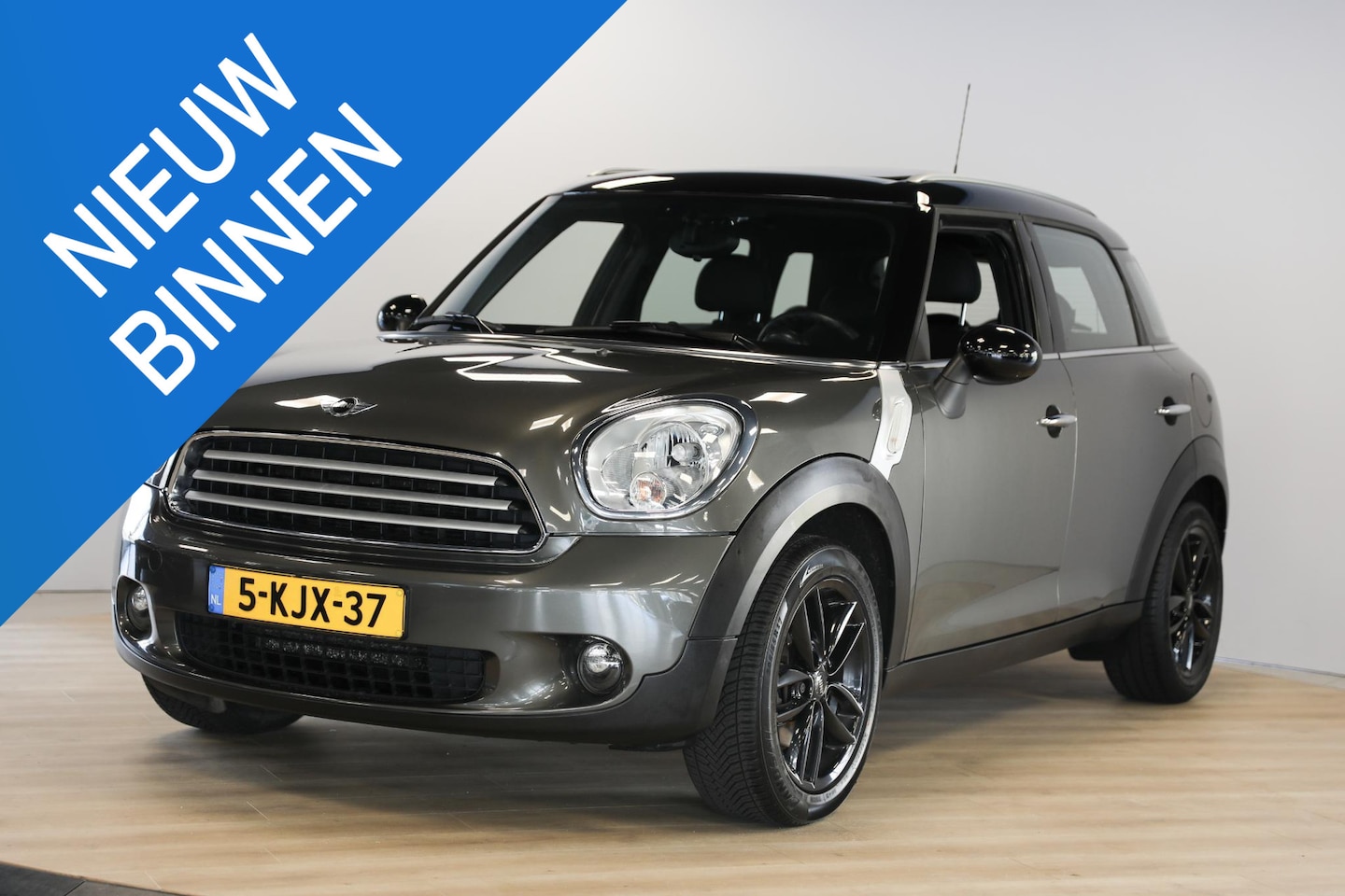 MINI Countryman - Mini 1.6 Cooper Holland Street | Schuif-kantel dak | Navigatie - AutoWereld.nl