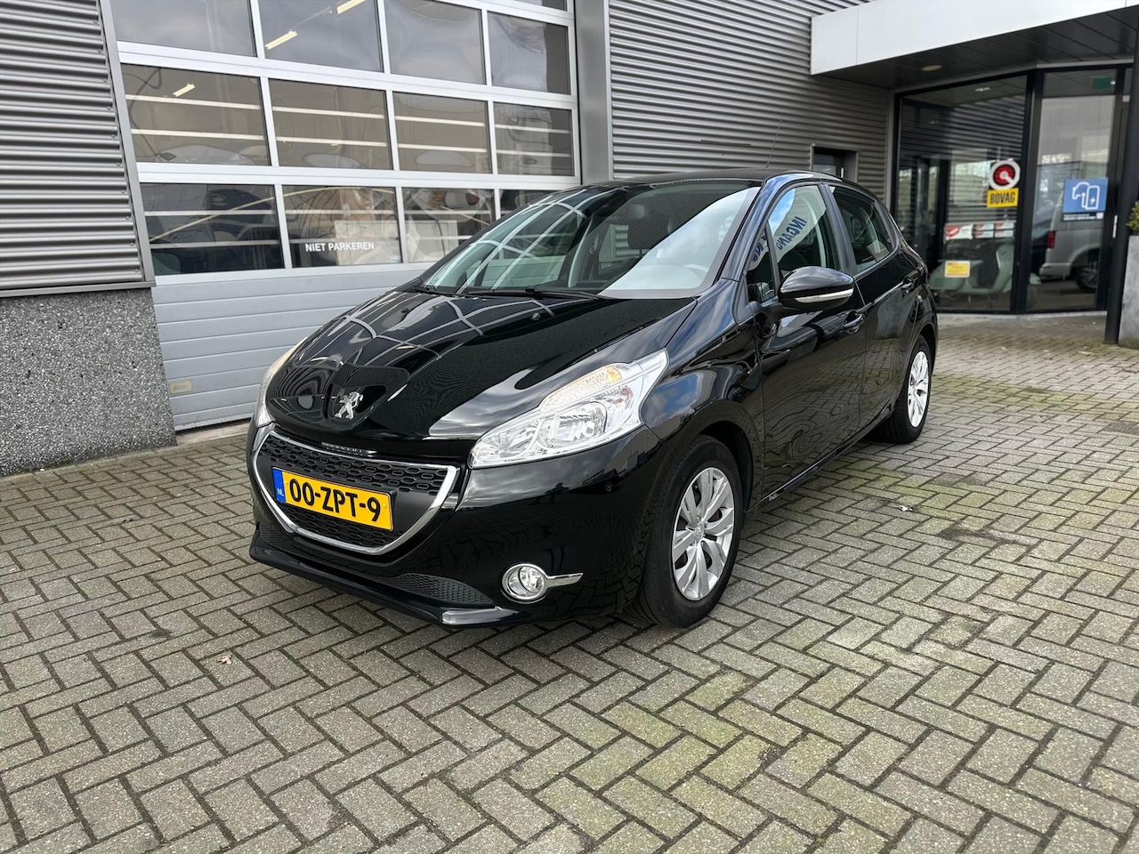 Peugeot 208 - 1.2 VTi 82PK 5D Active, NIEUWE MOTOR !! - AutoWereld.nl