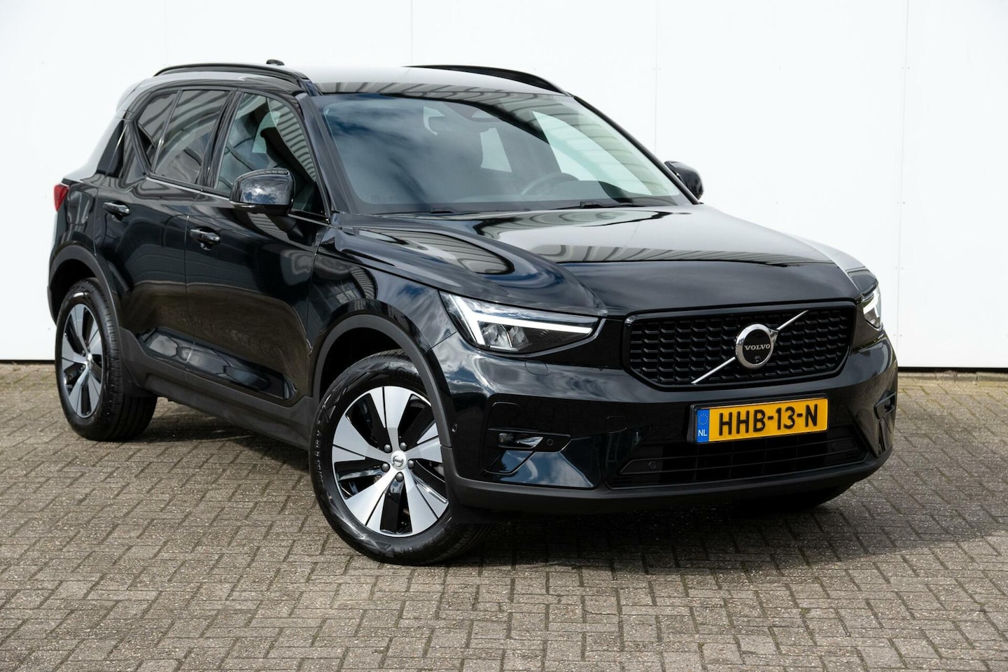 Volvo XC40 - B3 Plus Dark|360 camera|ACC|Verw.voorruit|Keyless - AutoWereld.nl