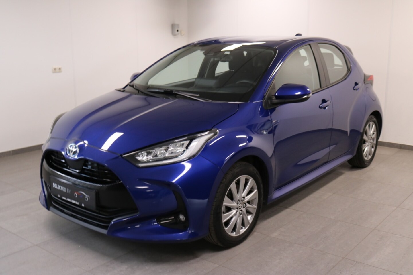 Toyota Yaris - 1.5 Hybride Dynamic | Winterpack! - AutoWereld.nl