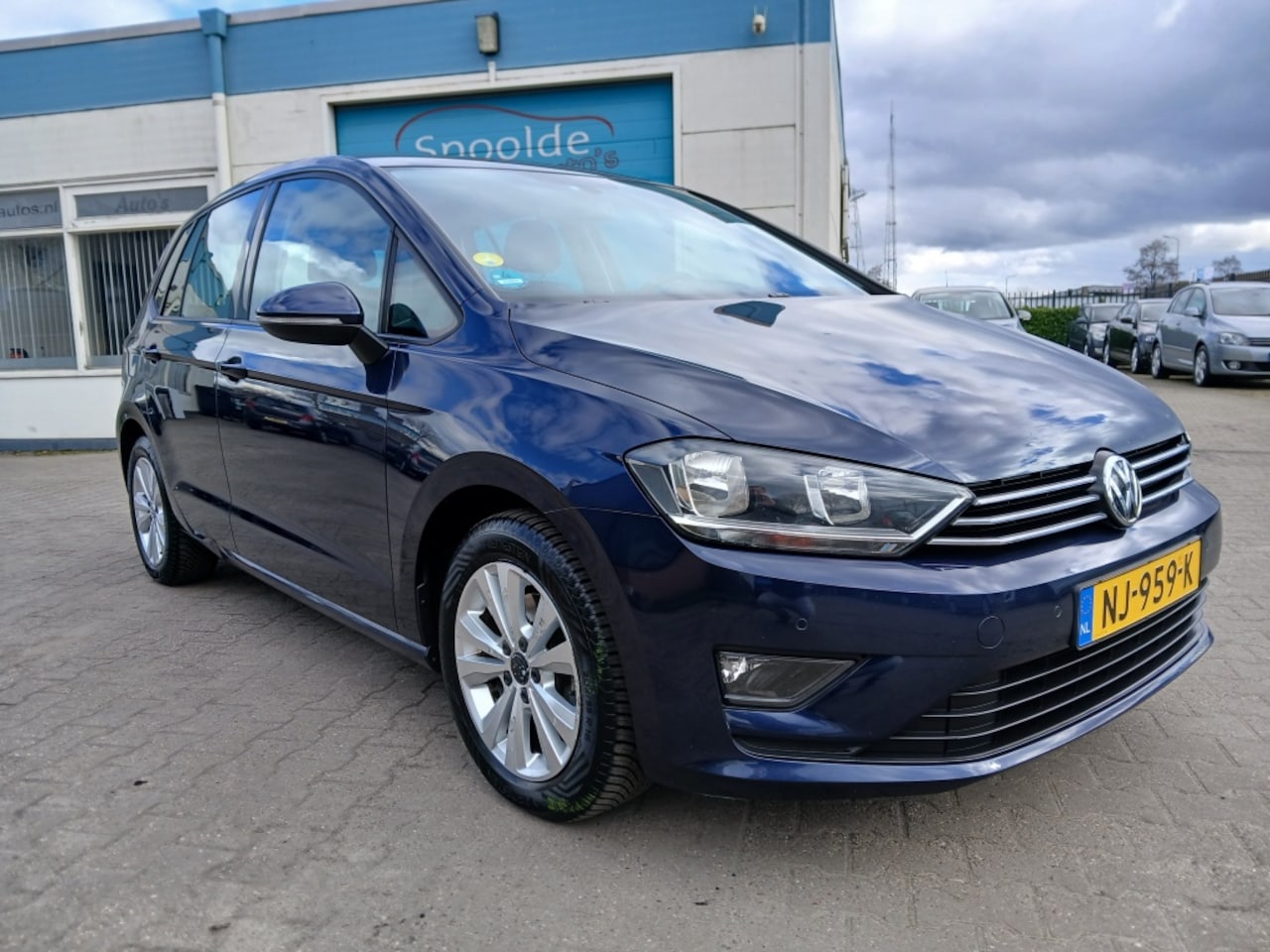 Volkswagen Golf Sportsvan - 1.6 TDI Comfortline/Dealer onderhouden - AutoWereld.nl