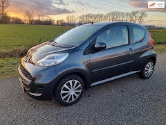 Peugeot 107 - 1.0-12V XS 3 deurs automaat Airco