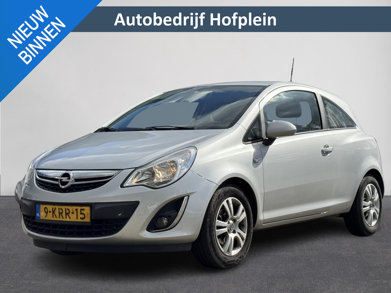 Opel Corsa - 1.2-16V Anniversary Edition 1.2-16V Anniversary Edition - AutoWereld.nl