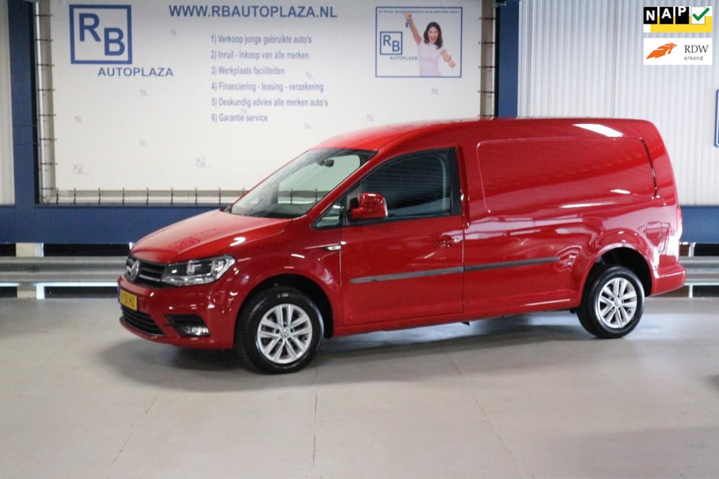 Volkswagen Caddy Maxi - 2.0 TDI L2H1 BMT Highline EUR 6 / TOP CADDY ! ! - AutoWereld.nl