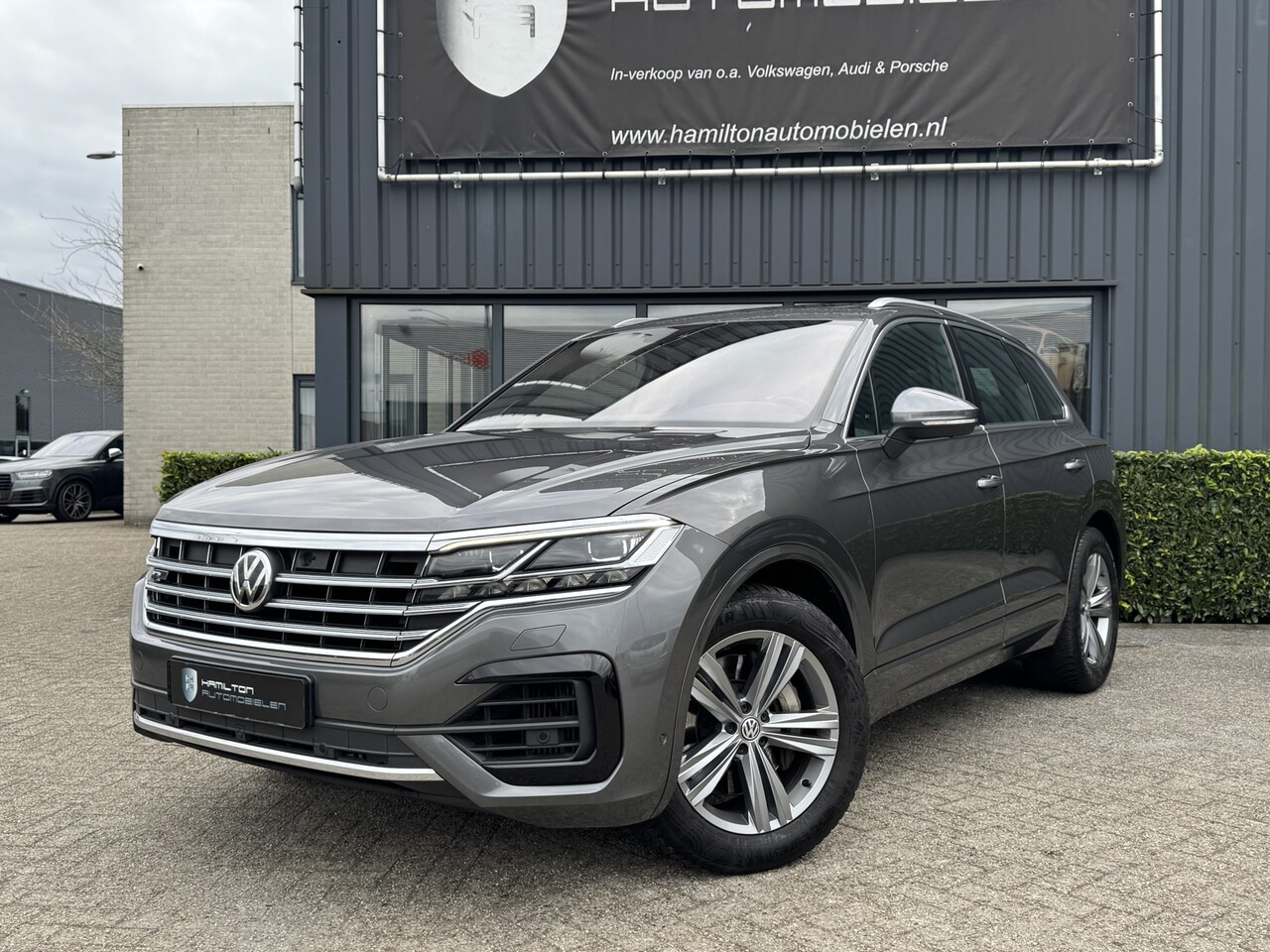 Volkswagen Touareg - 3.0 TSI 340pk 4Motion DSG / Aut. R-Line Vol Opties NL Auto 136dkm!! - AutoWereld.nl