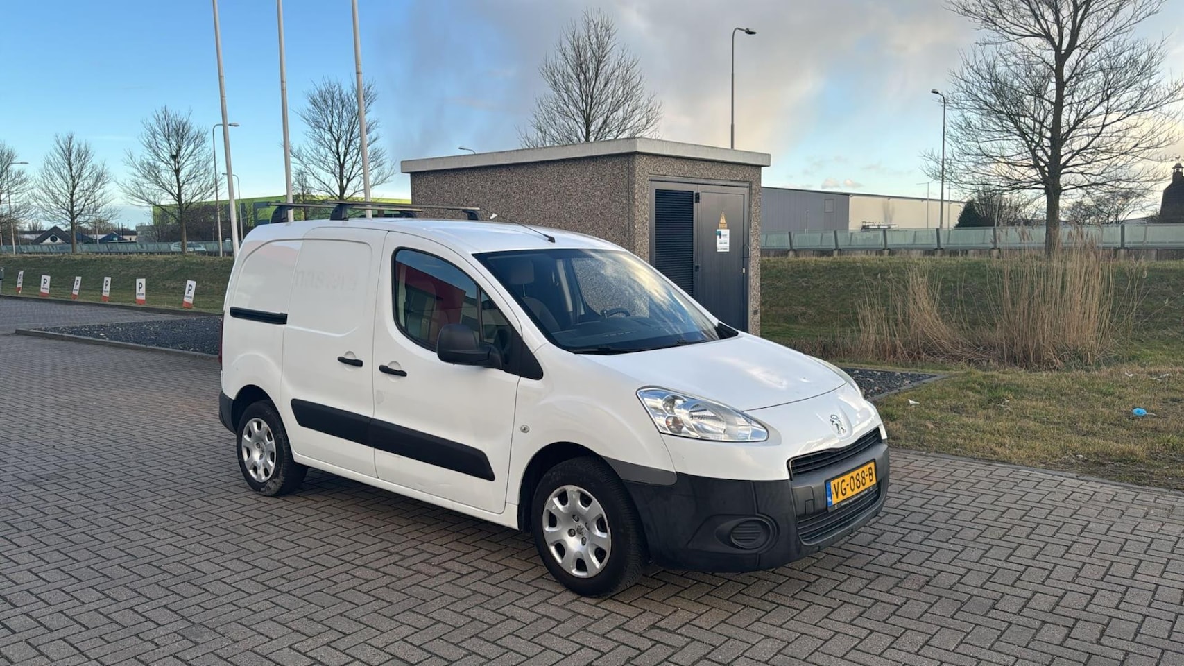 Peugeot Partner - 122 1.6 e-HDI L1 XT Profit + 156.000 NAP NW APK WIT 2013 - AutoWereld.nl