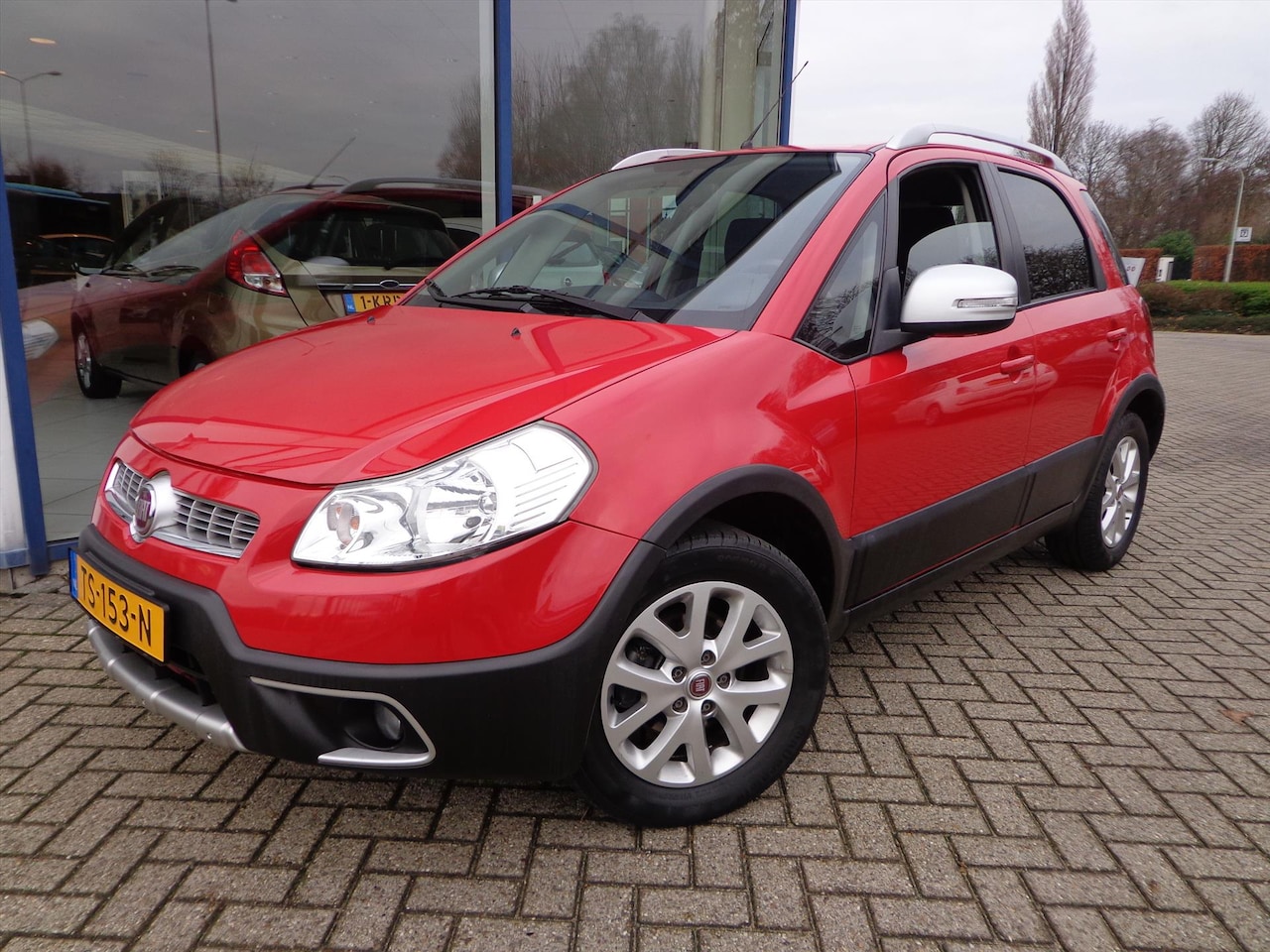 Fiat Sedici - 1.6 16v 120pk Emotion | Trekhaak | Clima | PDC | LM-Velgen - AutoWereld.nl