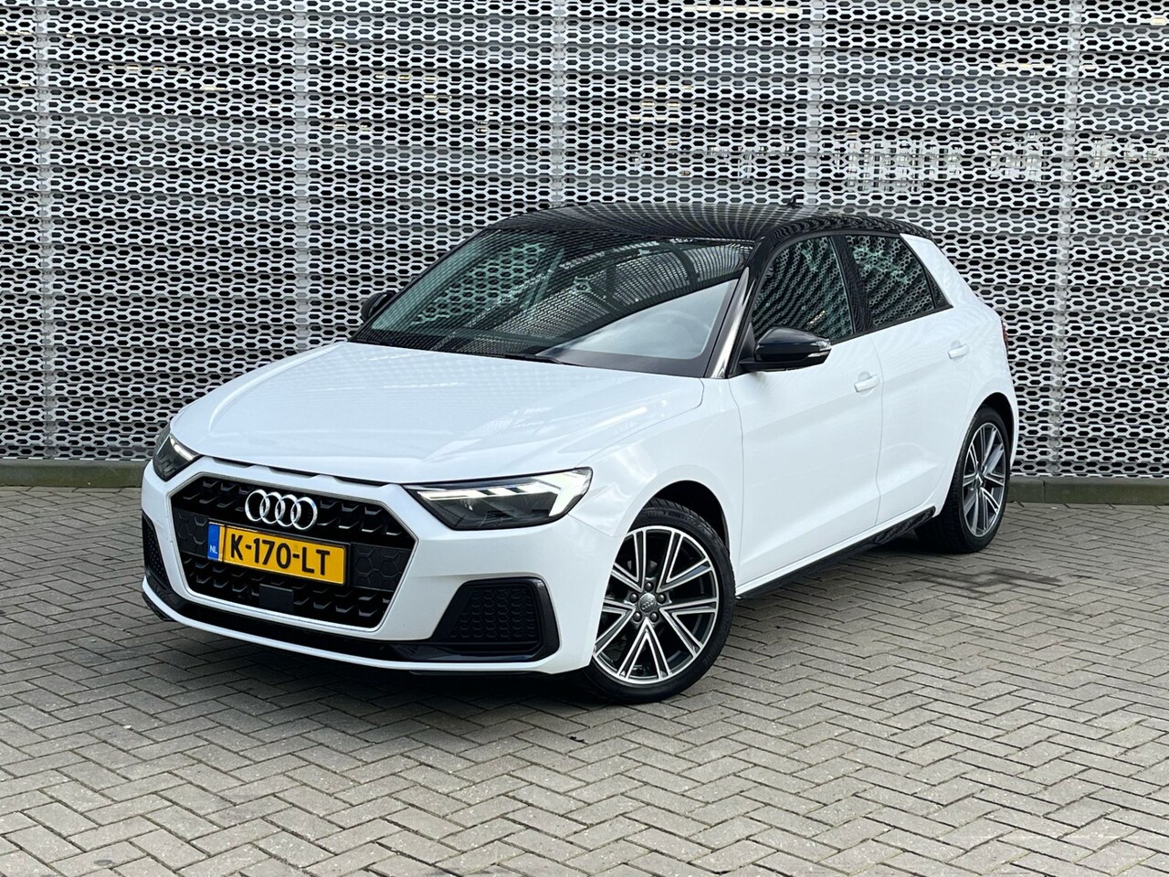 Audi A1 Sportback - 25 TFSI epic / Digitaal dashboard / Camera / Lichtmetaal 17 inch / P4 - AutoWereld.nl