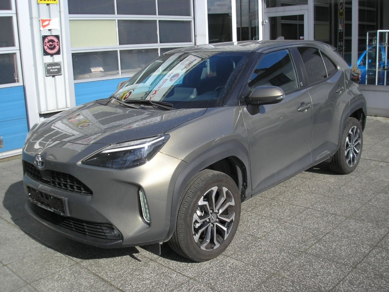 Toyota Yaris Cross - 1.5 Hybrid Dynamic/Winterpakket/smart connect/10.641 km - AutoWereld.nl