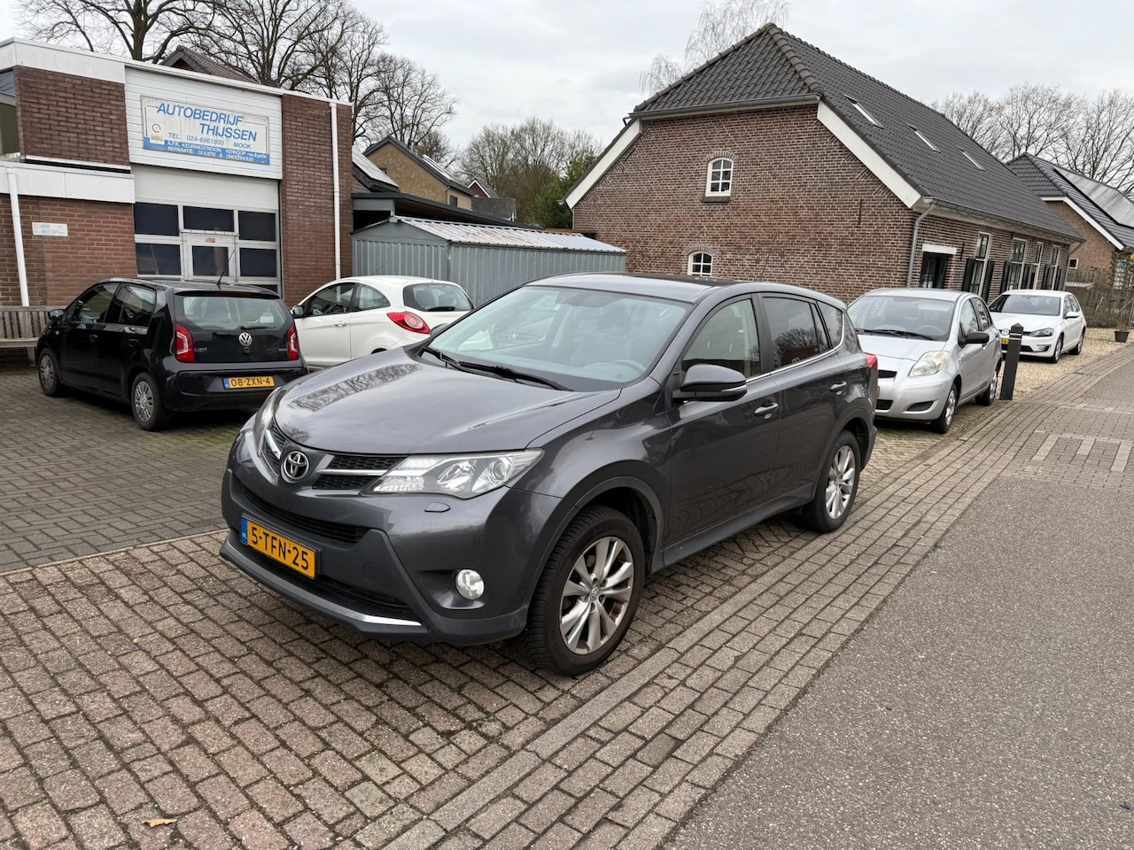 Toyota RAV4 - 2.0 Executive Business 4WD 2.0 Executive Business 4WD - AutoWereld.nl