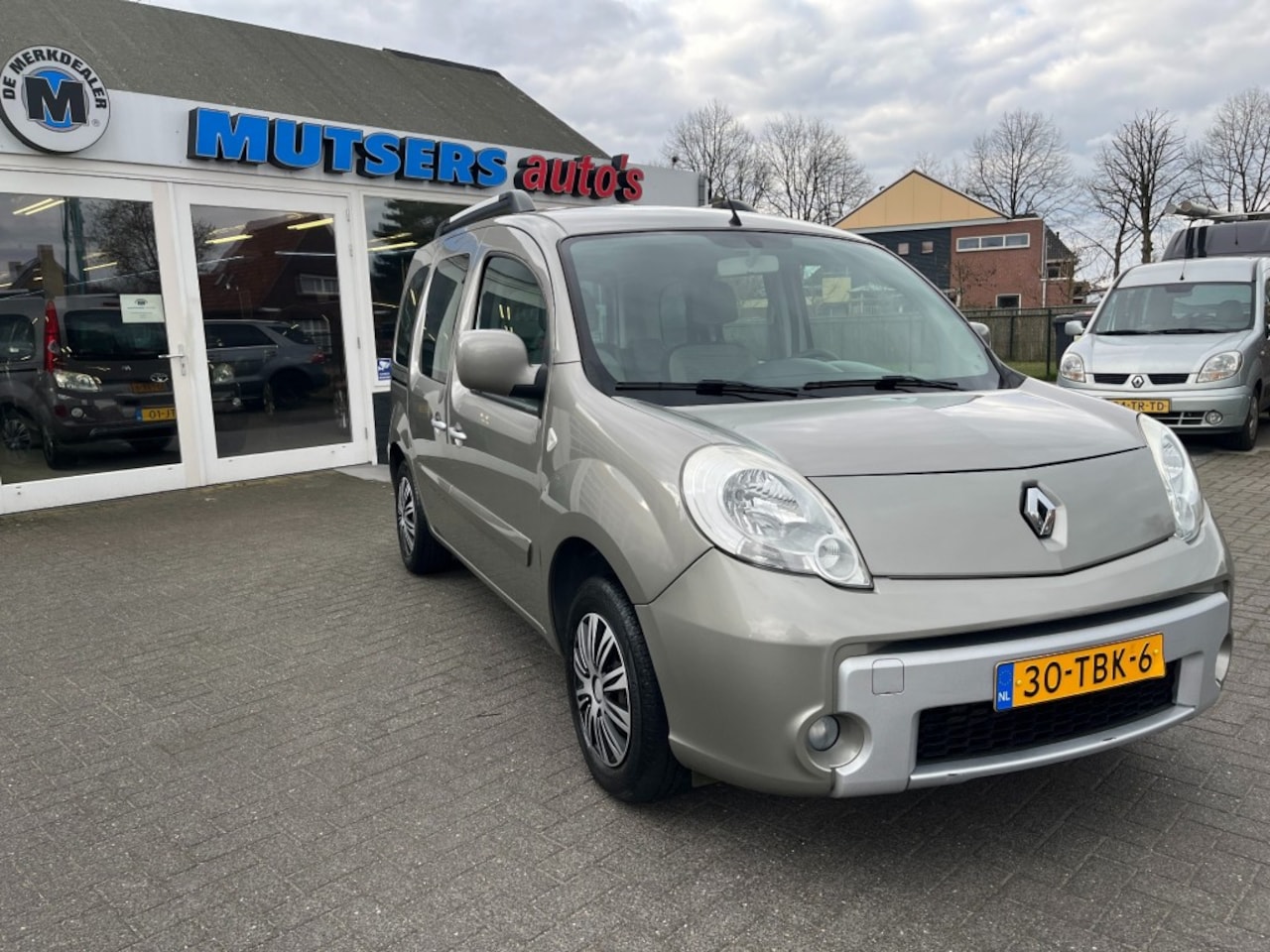 Renault Kangoo - 1.6-16V, LIFT, AUT,1E EIG,31000KM!, nieuwstaat! - AutoWereld.nl