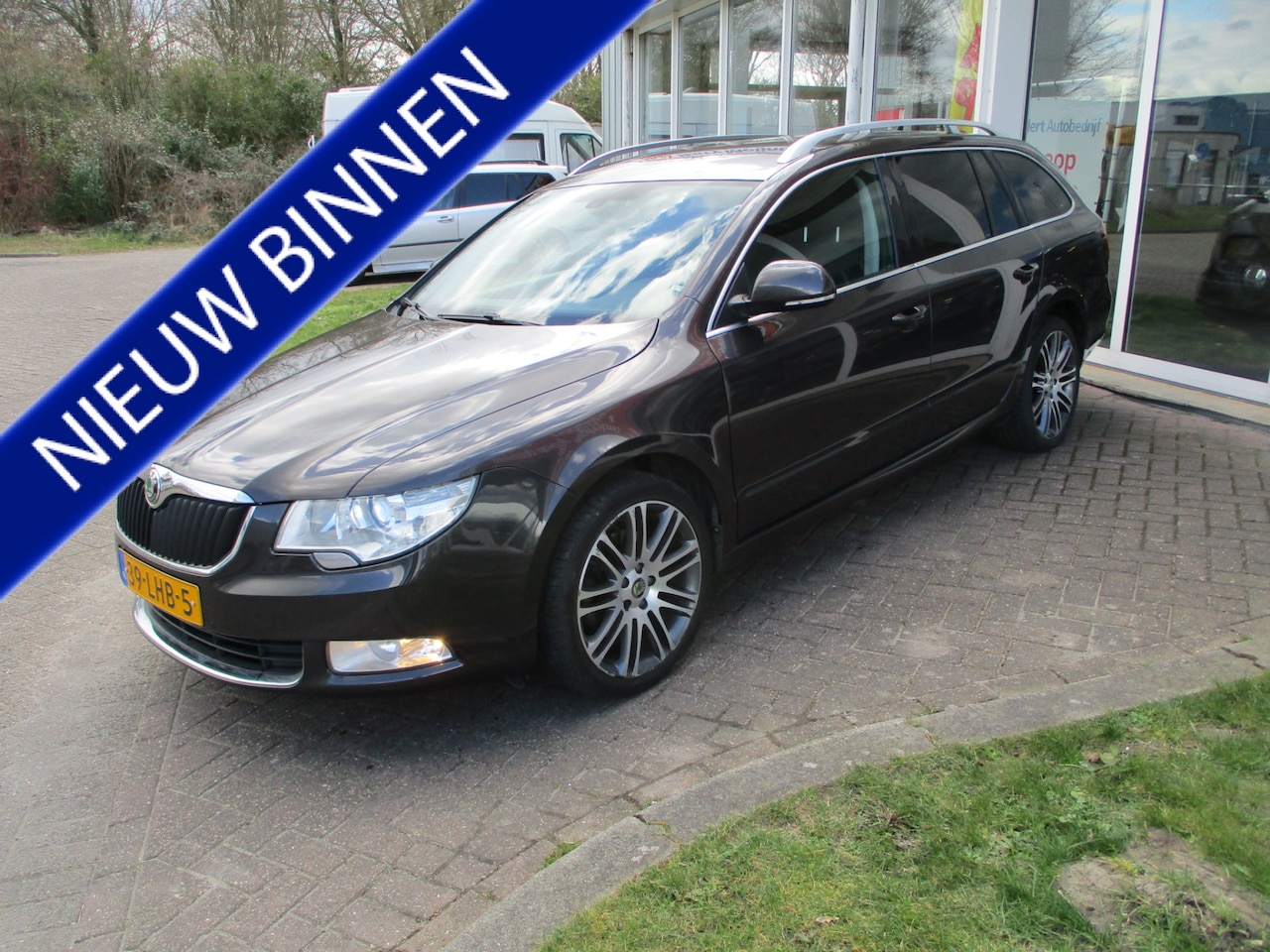 Skoda Superb Combi - 1.8 TSI Ambition Business Line 1.8 TSI Ambition Business Line Automaat - AutoWereld.nl