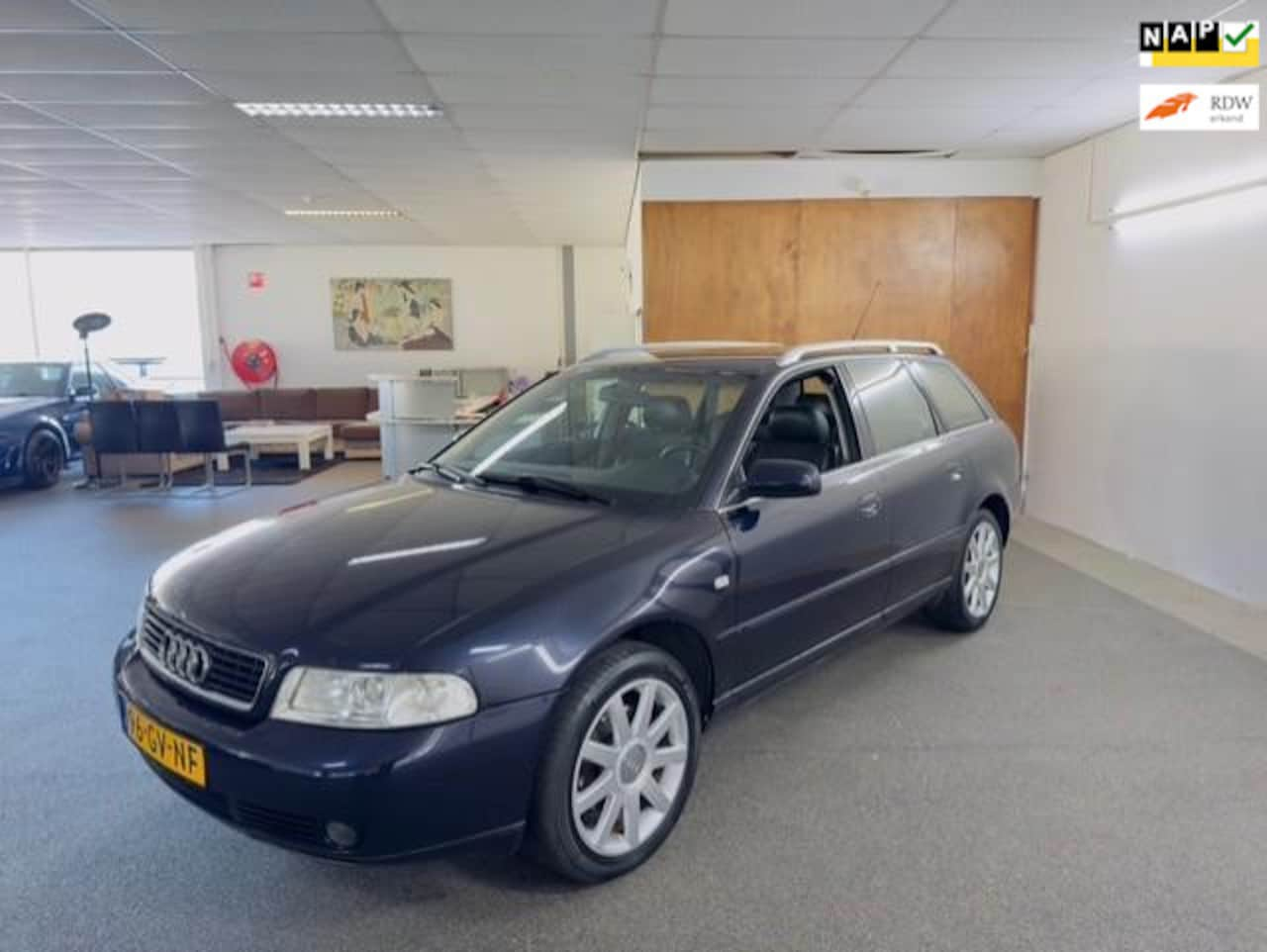 Audi A4 Avant - 2.4 V6 Advance Apk Nieuw,Cruise,Clima,Leder,N.A.P,PDC,Trekhaak,2 sleutels,Topstaat!! - AutoWereld.nl