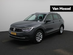 Volkswagen Tiguan - 1.5 TSI Life 150 PK | Automaat | Navigatie | Adaptieve cruise control | Climatronic | Park