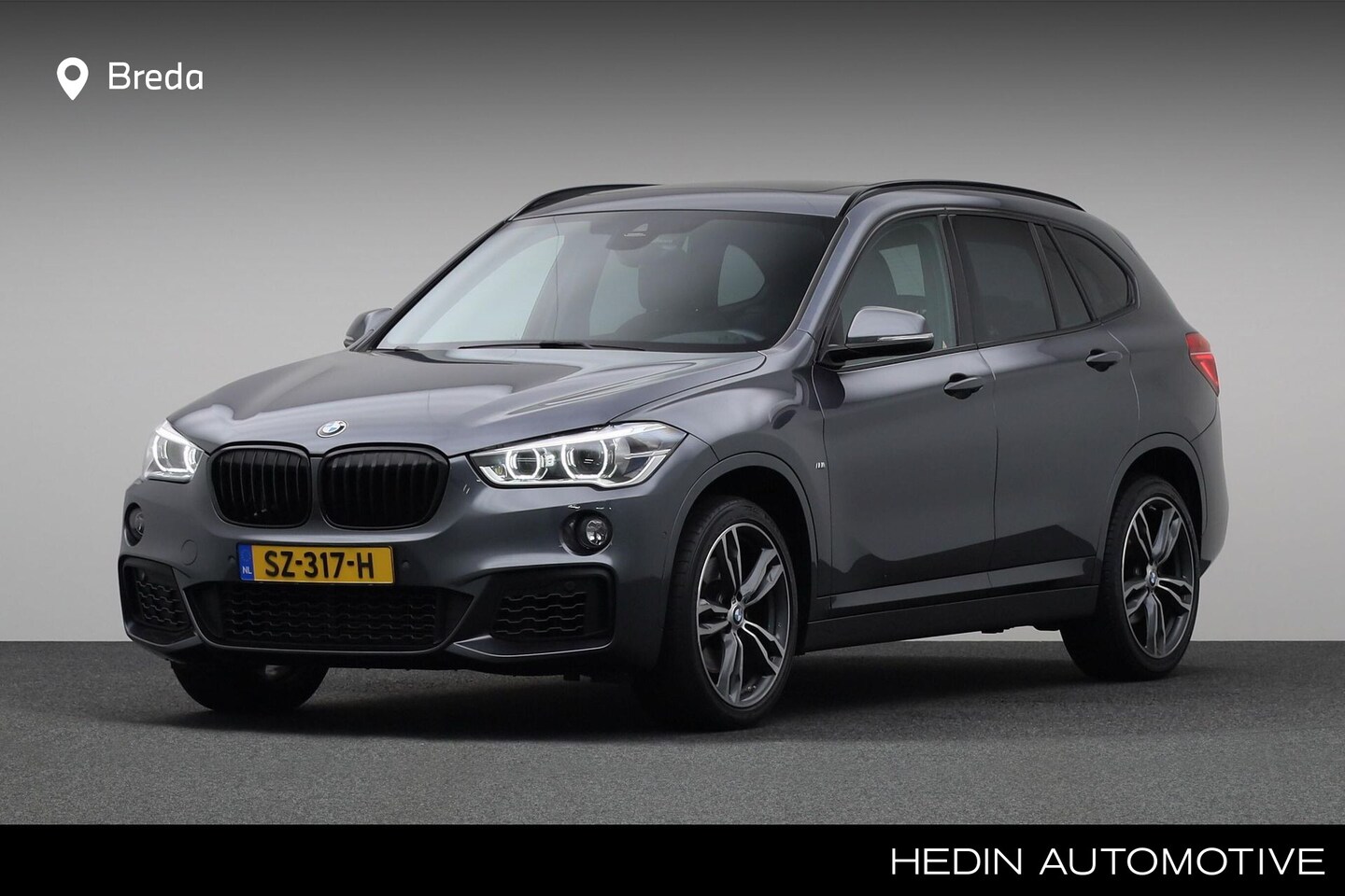 BMW X1 - sDrive20i High Executive | M-sportpakket | Achteruitrijcamera | Sportstoelen | Leder | Sto - AutoWereld.nl