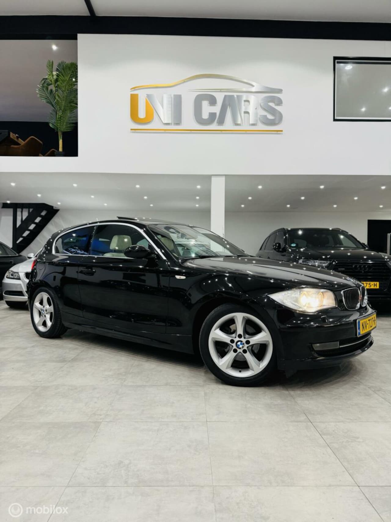 BMW 1-serie - 118i high Executive|M sport|Leder|Opendak| - AutoWereld.nl