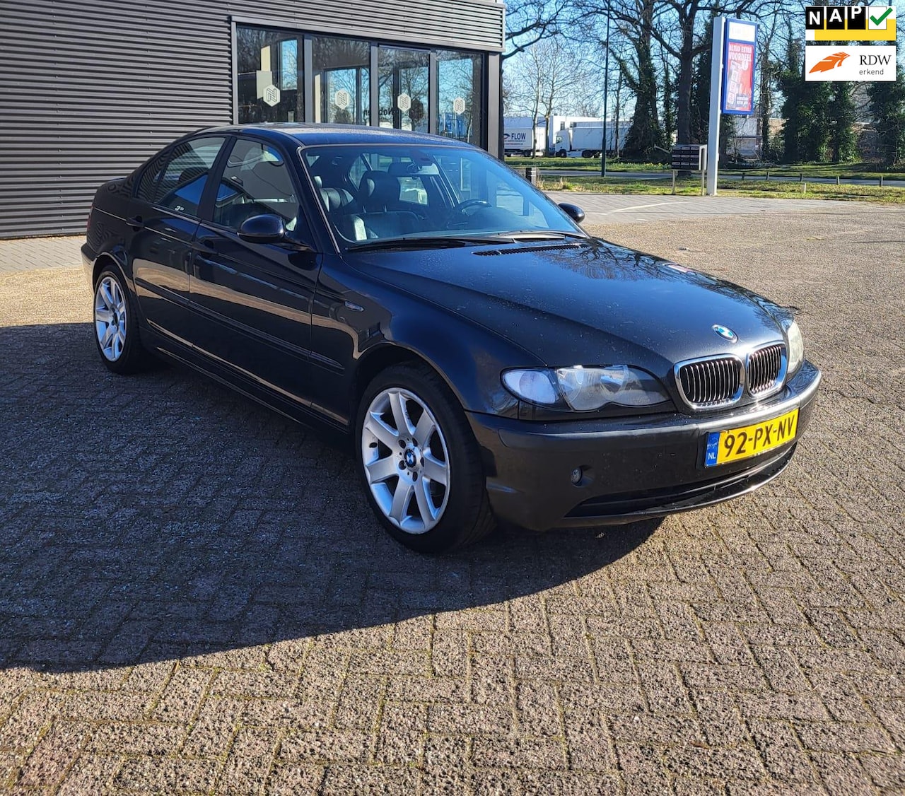 BMW 3-serie - 316i 316i, Airco, CruisC, Leder, 5-drs - AutoWereld.nl