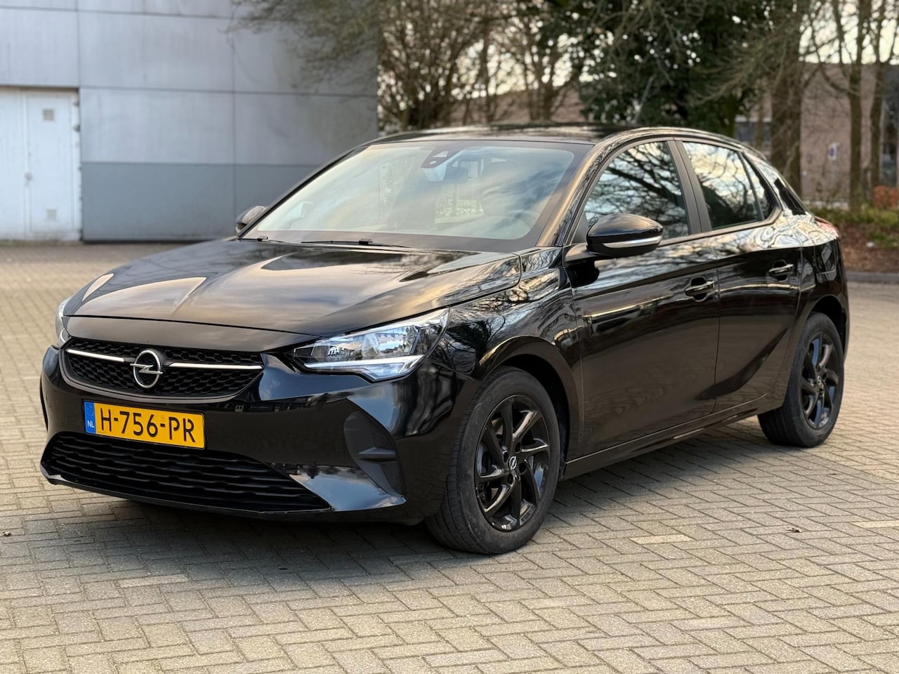 Opel Corsa - 1.2 Edition / Sportief / Zuinig / NAP / 1 Jaar APK - AutoWereld.nl