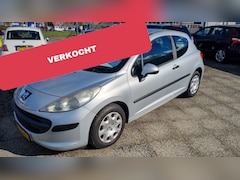 Peugeot 207 - 1.4-16V XR