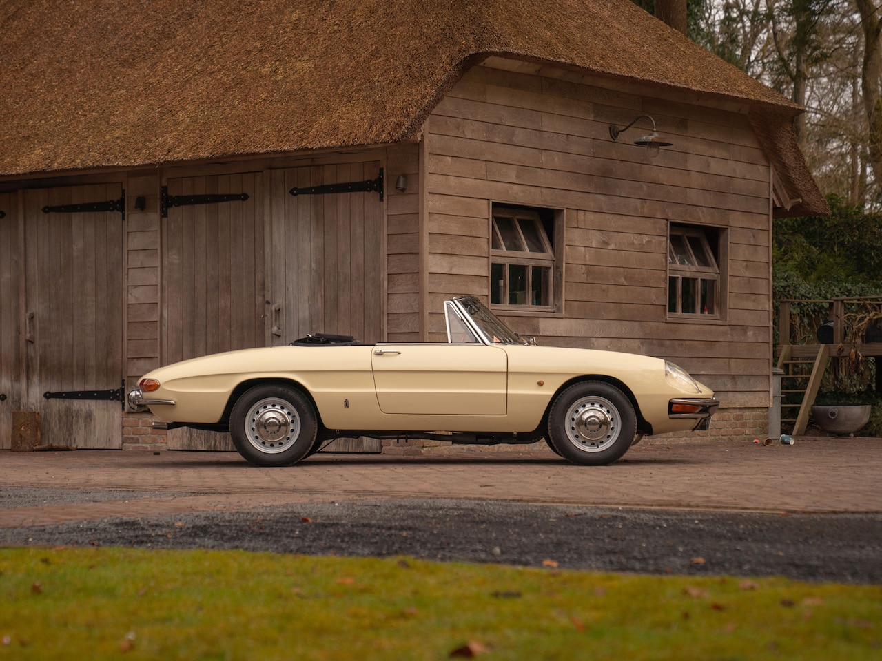 Alfa Romeo Spider - Duetto 1600 | 26-year-ownership | Good condition - AutoWereld.nl