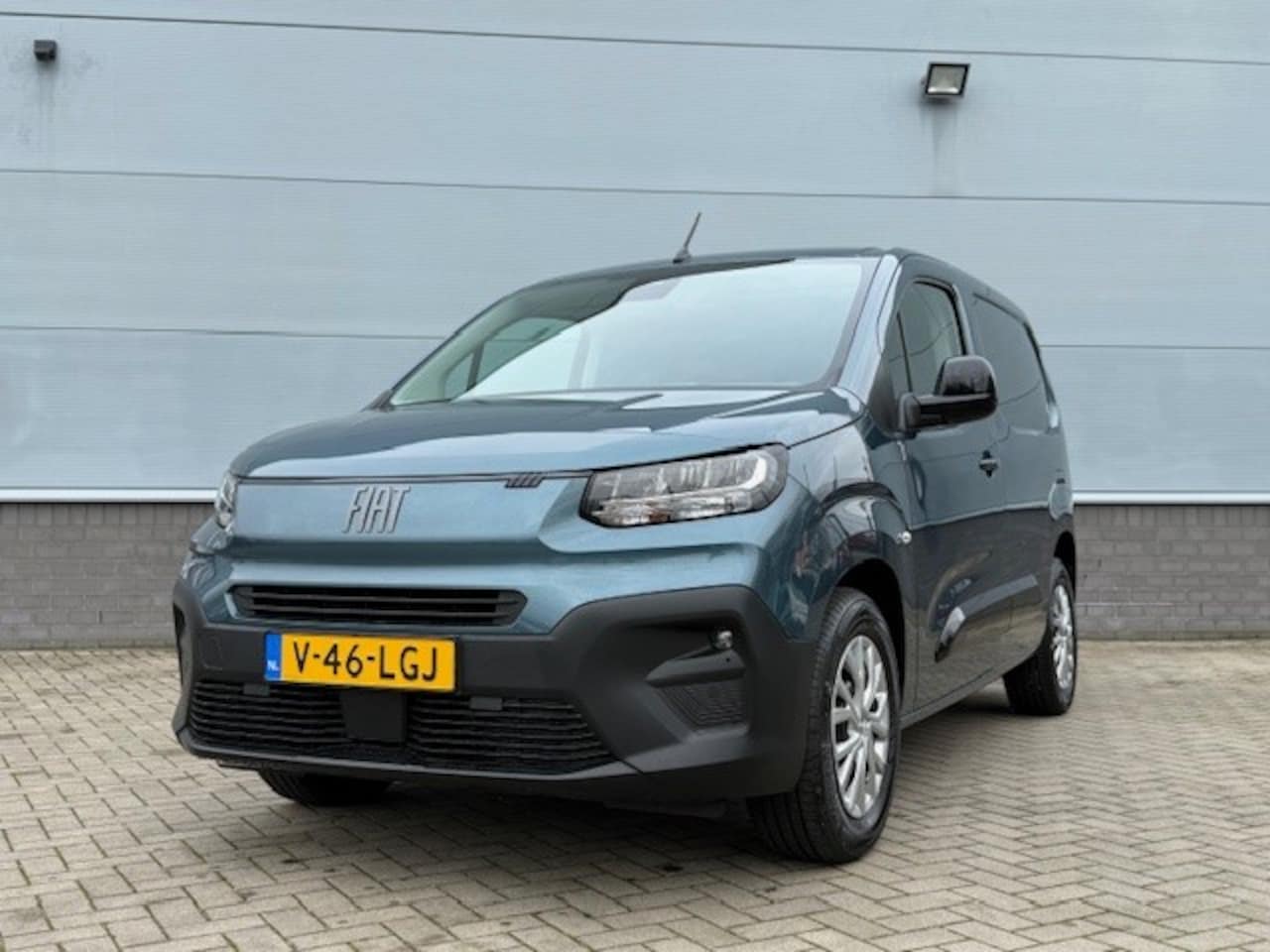 Fiat Doblò Cargo - EV 50 kWh 136pk L1 Automaat | Cruise Control | Stuurverwarming | Betimmering | Passagiersb - AutoWereld.nl