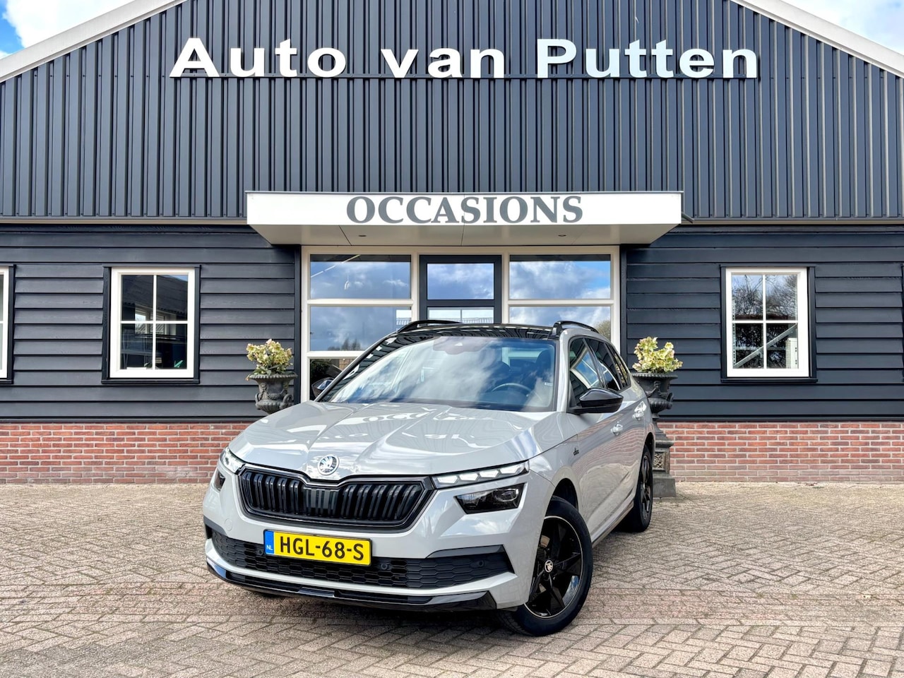 Skoda Kamiq - 1.0 TSI Monte Carlo / Grey / Panoramadak / LED / Digitaal Dashboard / Automaat / / - AutoWereld.nl