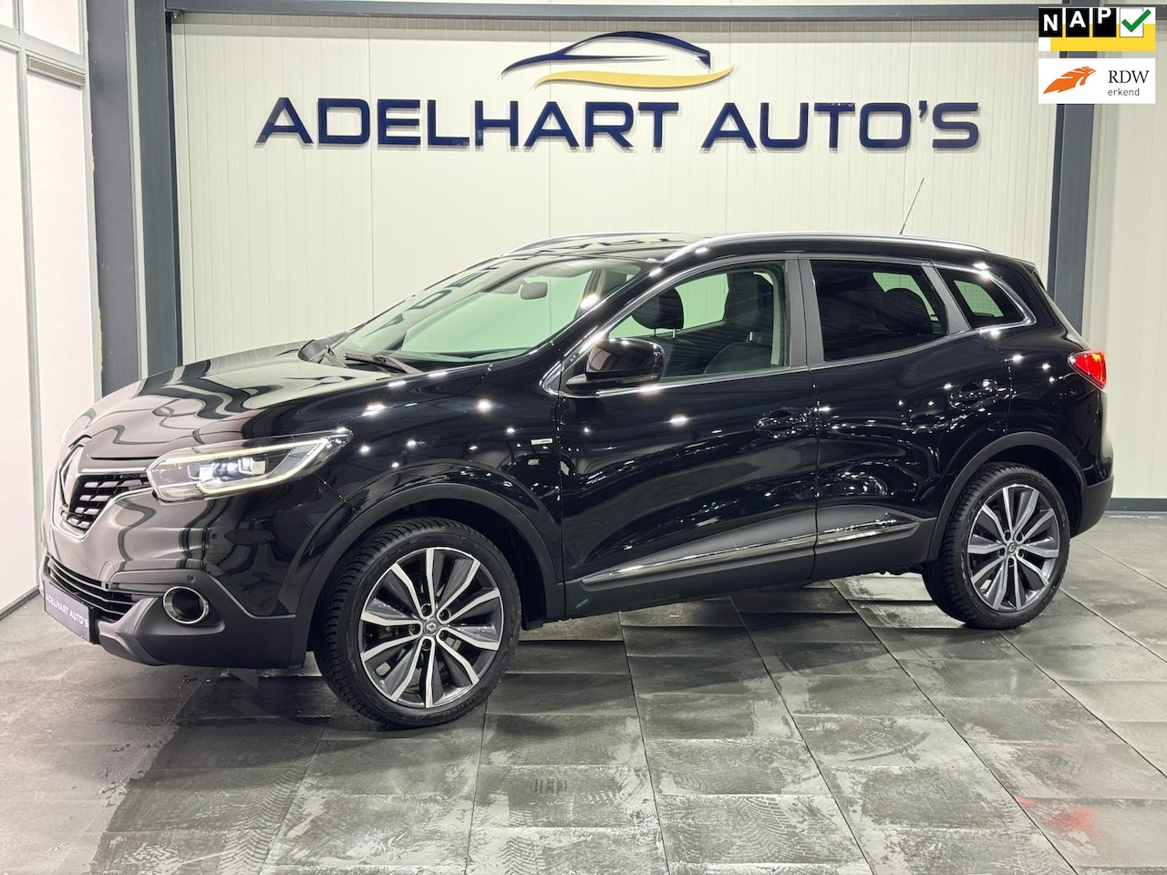 Renault Kadjar - 1.2 TCe Bose / Navigatie full map / Cruise control / Lederen interieur / Climate control - AutoWereld.nl