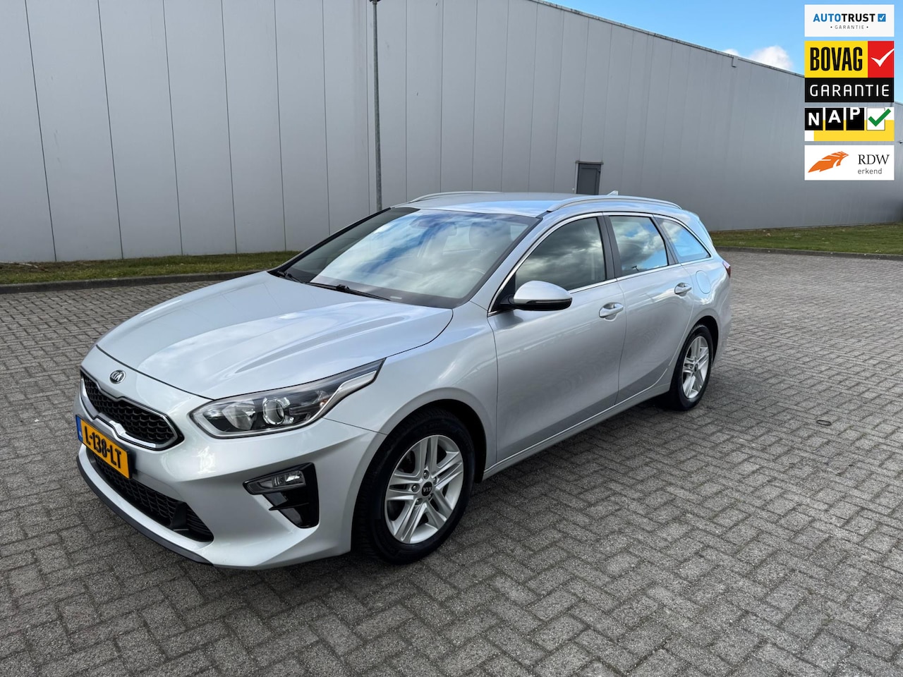 Kia Cee'd Sportswagon - Ceed 1.0 T-GDi DynamicLine, climaat control, navigatie - AutoWereld.nl