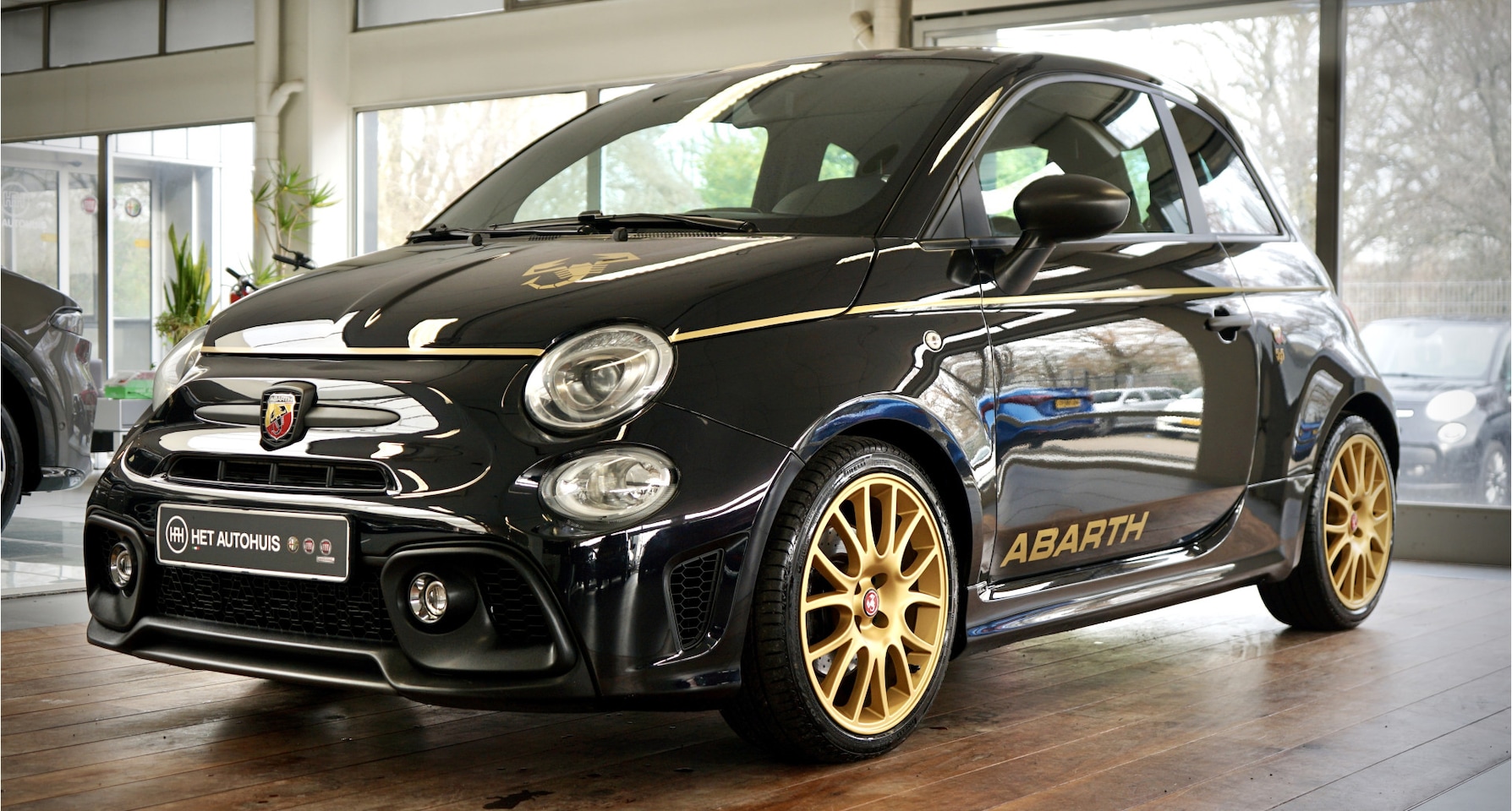 Abarth 500 - Scorpioneoro 1.4 t-jet 160pk - AutoWereld.nl