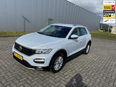 Volkswagen T-Roc - 1.0 TSI Style , climaat control , navigatie, wit metallic