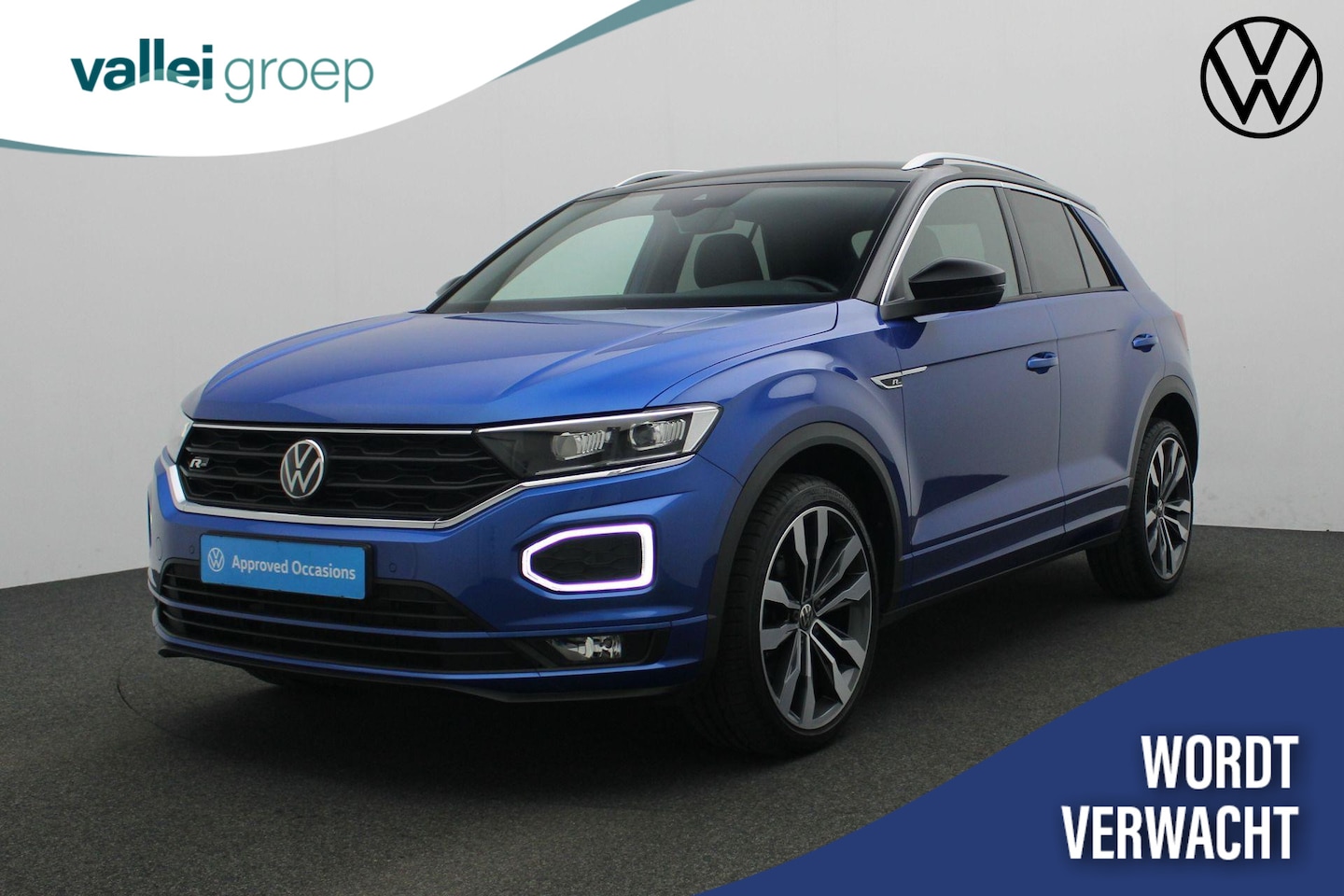 Volkswagen T-Roc - 1.5 TSI 150 pk DSG Sport Business R / R-Line | Achteruitrijcamera | Stoelverwarming | Appl - AutoWereld.nl