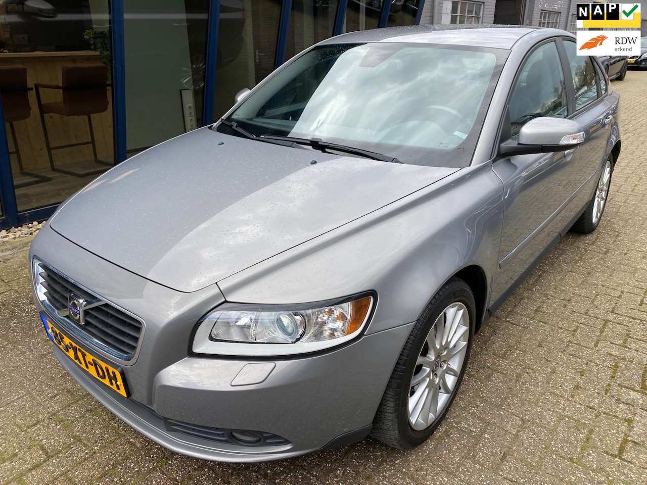 Volvo S40 - 2.4 Edition II Automaat LEER / XENON / PDC - AutoWereld.nl