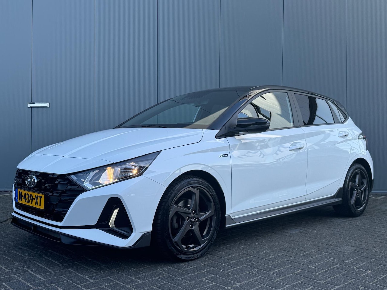 Hyundai i20 - 1.0 T-GDI 120pk N-Line Automaat | Led | Airco | Leder | Carplay | Camera | Navigatie | Bos - AutoWereld.nl