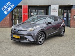 Toyota C-HR - 1.8 HYBRID EXECUTIVE TREKHAAK NL-AUTO 1E-EIG STOELVERW NAVI KEYLESS 18'' LM-VELGEN PARK-SE