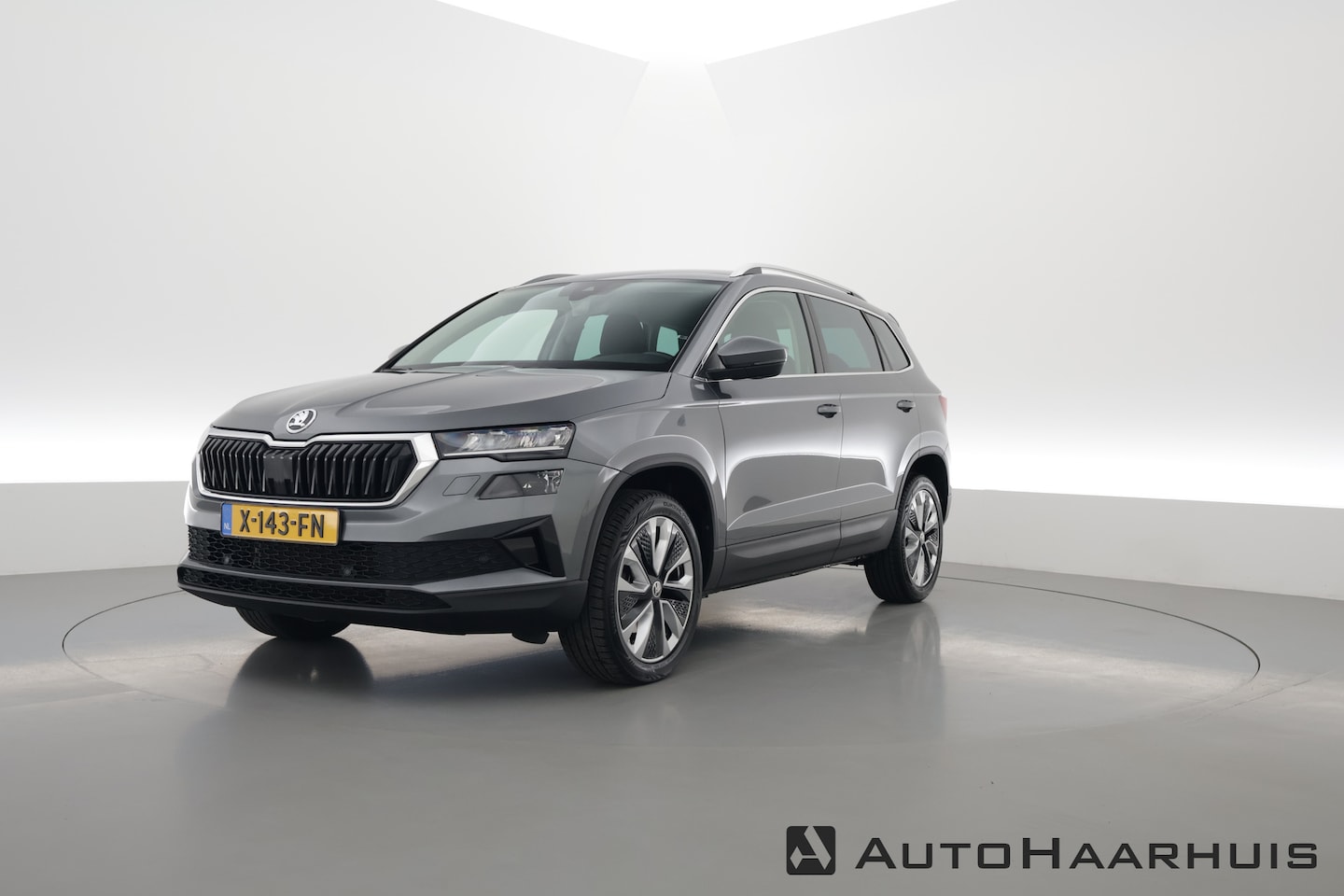 Skoda Karoq - 1.5 TSI ACT Business Edition DSG | Navi | Adapt. Cruise | Stoel- Stuurverw. | Camera | Dig - AutoWereld.nl