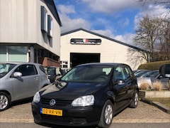 Volkswagen Golf - 1.4 Turijn Airco. Goed onderhouden en nette Golf. Nieuwe Apk keuring bij aankoop. WIJ ZIJN