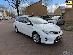 Toyota Auris Touring Sports - AUTOMAAT / Glazen dak / Dealer onderhouden / Leuke auto