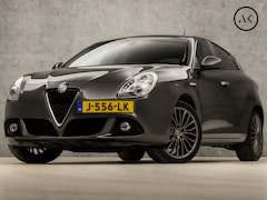 Alfa Romeo Giulietta - 1.4 Turbo Distinctive Sport (NAVIGATIE, CLIMATE, XENON, BRUIN LEDER, GETINT GLAS, SPORTSTO