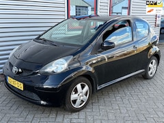 Toyota Aygo - 1.0-12V +