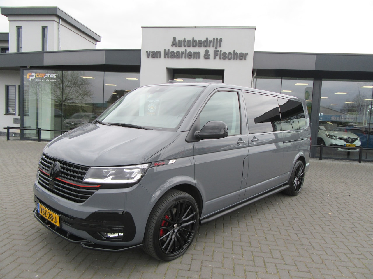 Volkswagen Transporter - 2.0 TDI Bulli 204PK DSG L2H1 Dubbele Cabine, Vol opties - AutoWereld.nl