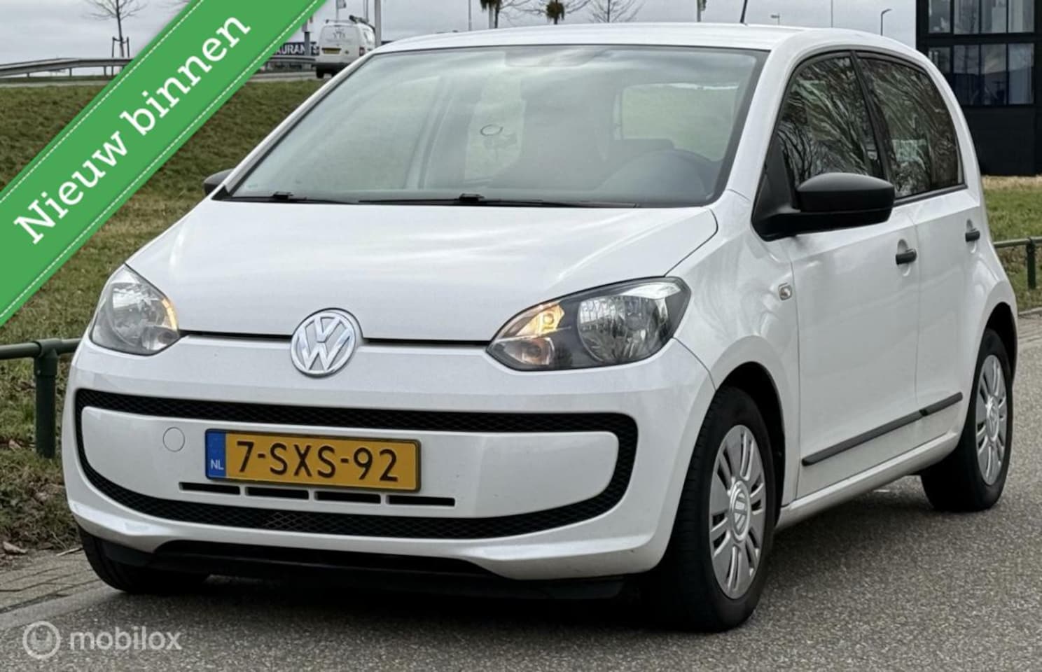 Volkswagen Up! - 1.0 take up! BlueMotion 1.0 take up! BlueMotion - AutoWereld.nl