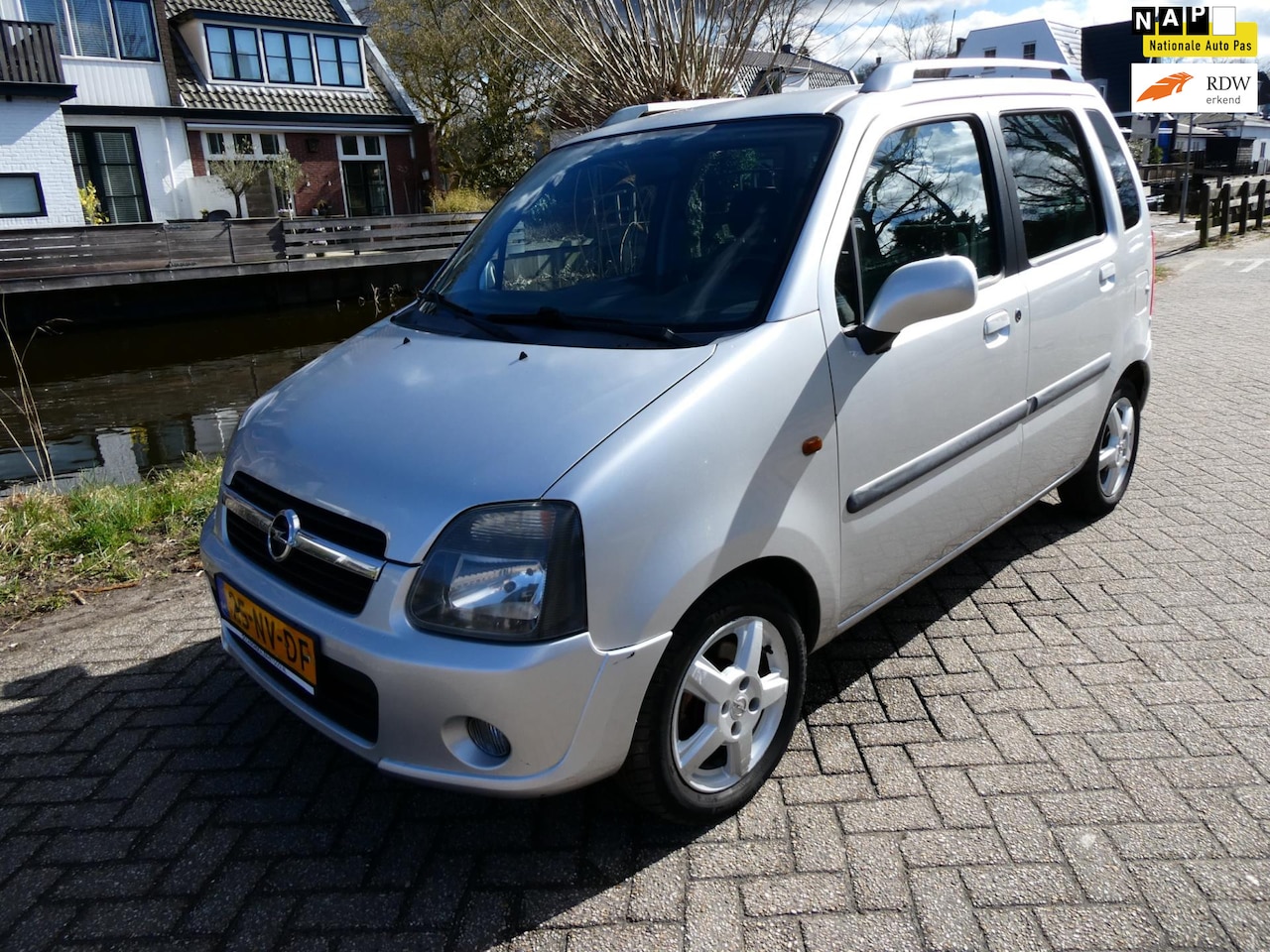 Opel Agila - 1.2-16V 4-Cilinder Hoge instap Ruimte Trekhaak APK Dec. 2025 - AutoWereld.nl