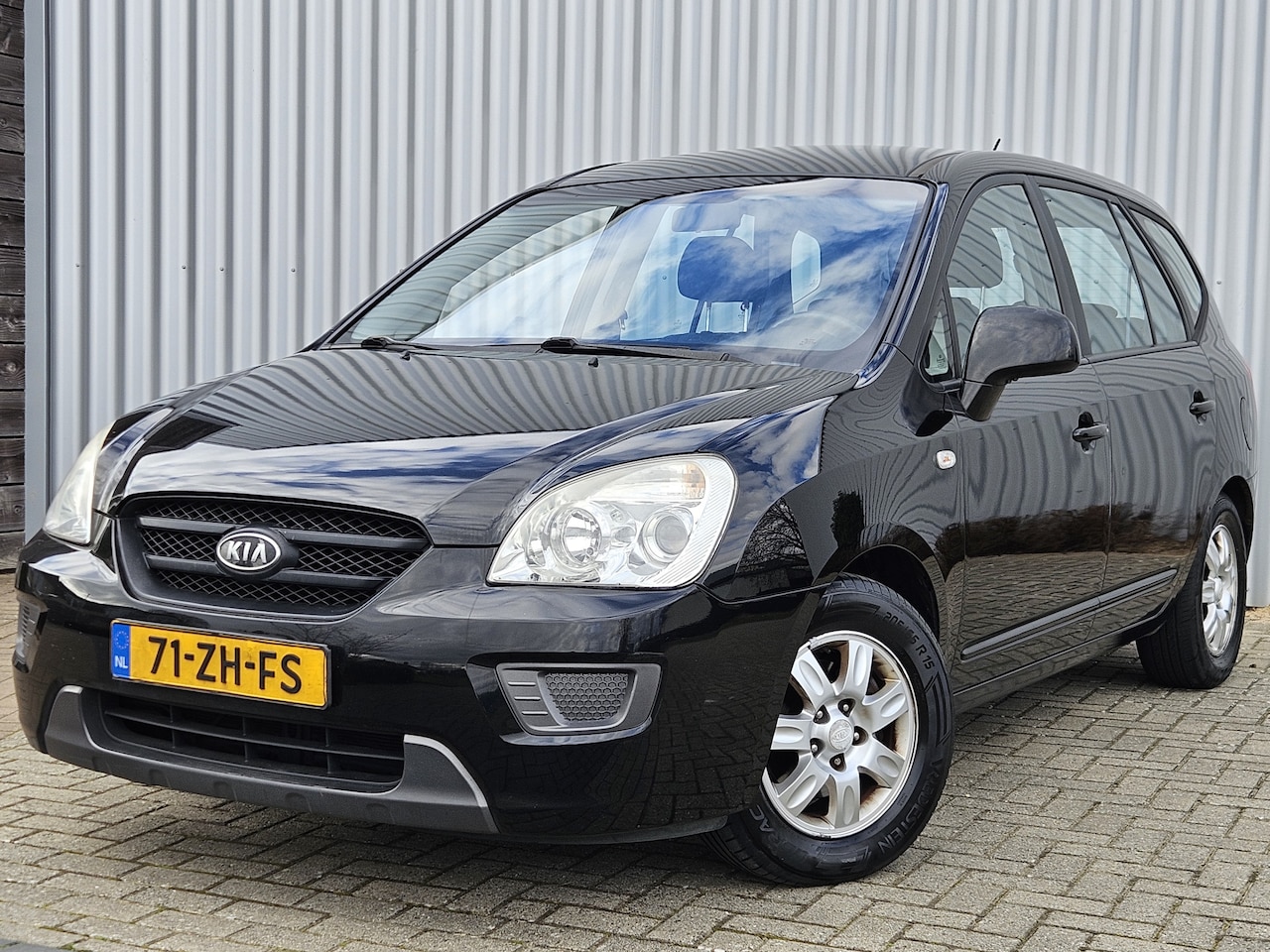 Kia Carens - 2.0 CVVT X-tra 7persoons /Airco/Trekhaak/APK 2026! - AutoWereld.nl