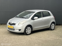 Toyota Yaris - 1.0 VVTi Sol 5-drs ZEER MOOI