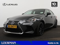 Lexus IS - 300h Business Line | Camera | Navigatie | LM velgen | Cruise Control | Half leder |