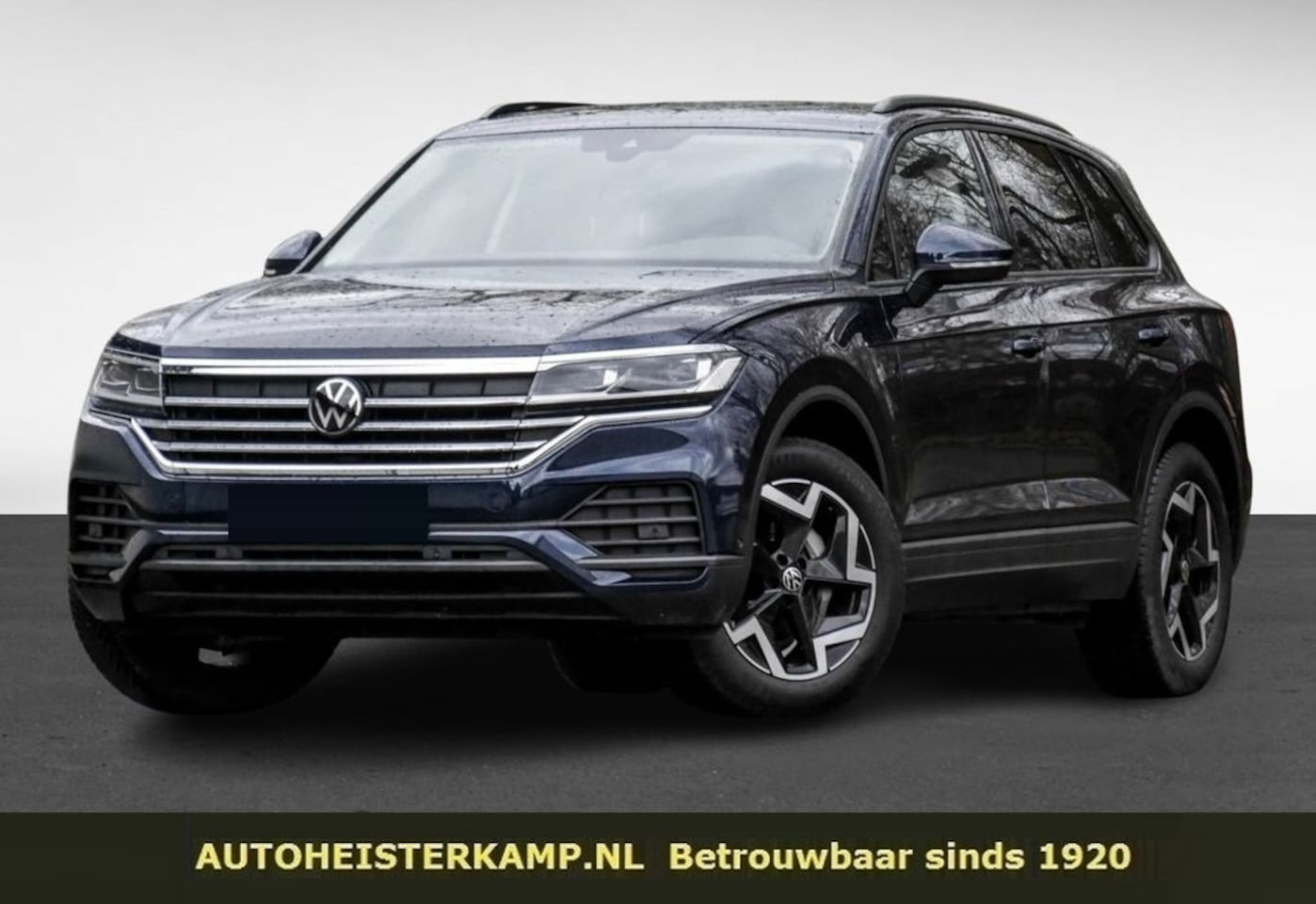 Volkswagen Touareg - 3.0 TDI GRIJS KENTEKEN ACC LUCHTVERING TREKHAAK COMFORTSTOELEN - AutoWereld.nl