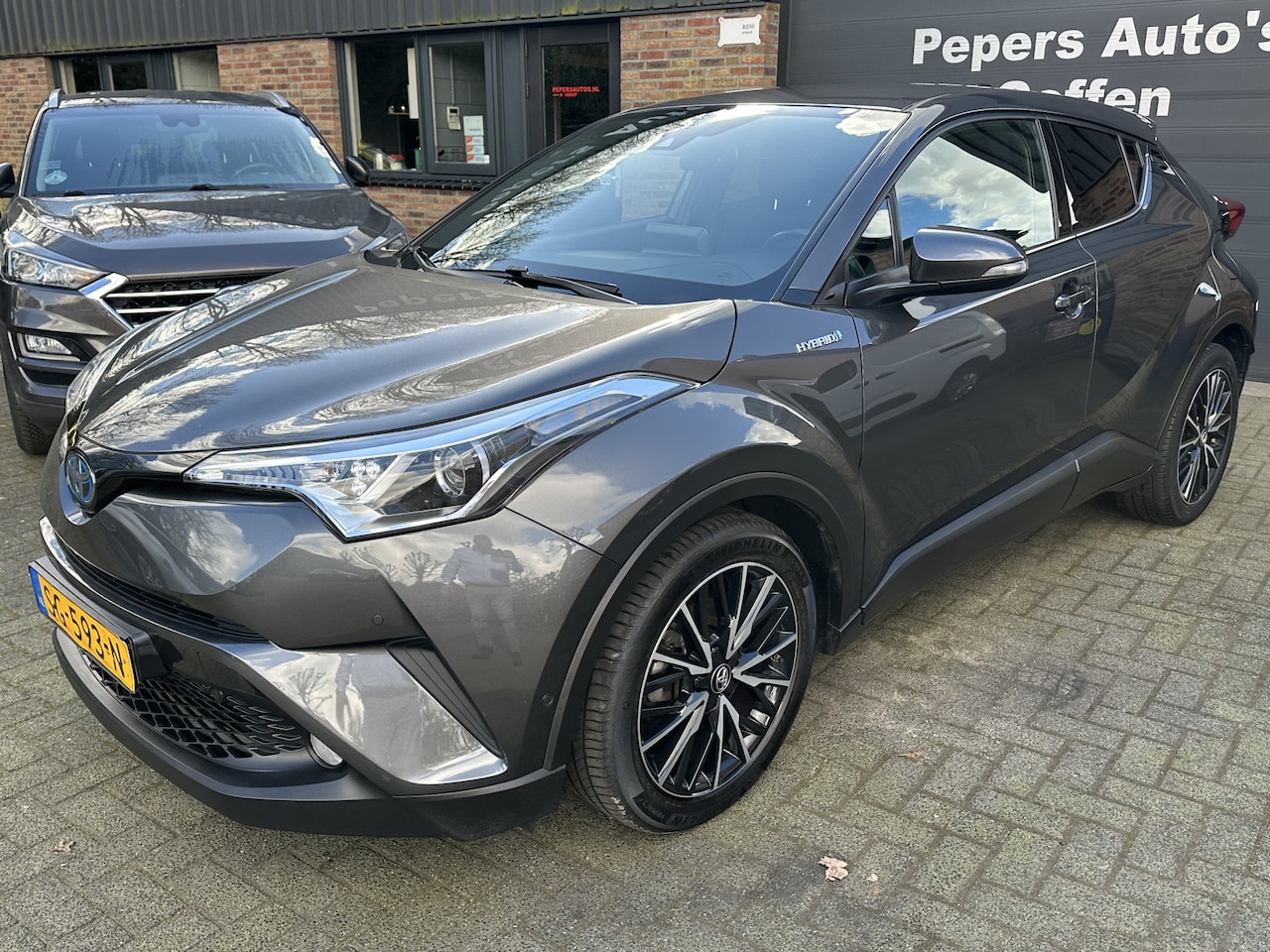 Toyota C-HR - 1.8 Hybrid Style Navi. Cruise. nl auto dealer onderhouden . stoelverwarming .enz - AutoWereld.nl